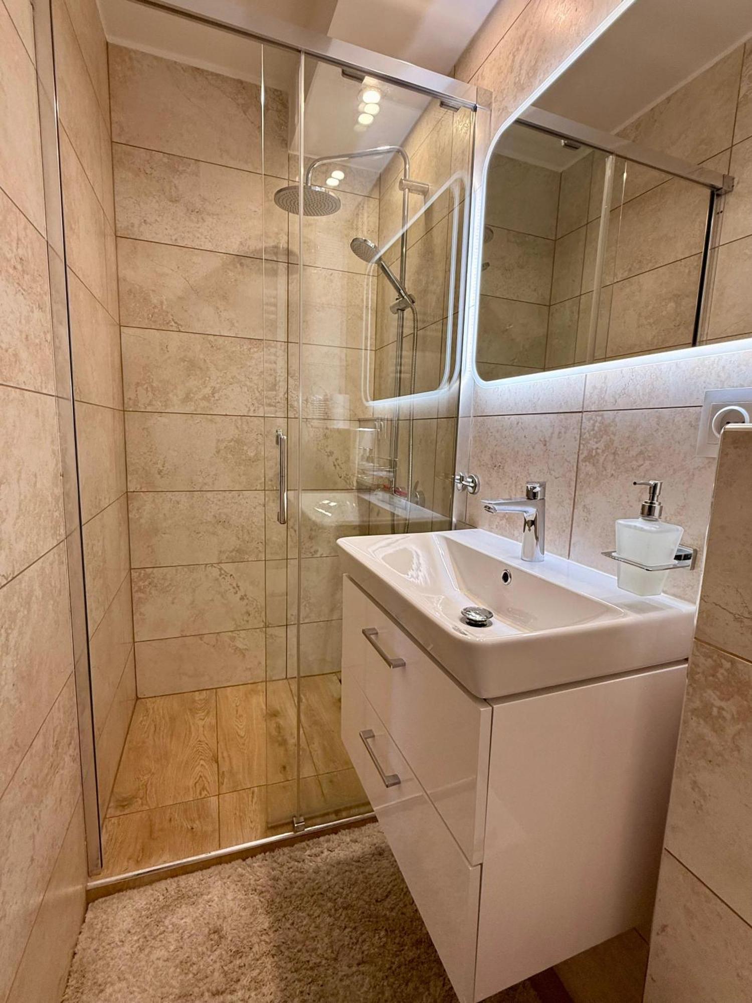 Apartamenty Izerskie Gorska 8 - Blisko Park I Dom Zdrojowy Oraz Wyjscie Na Sky Walk Свєрадув-Здруй Екстер'єр фото